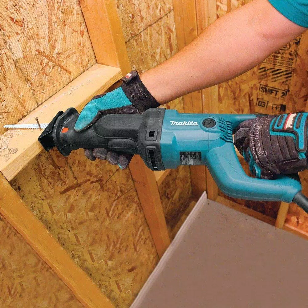 Best reviews of 🎉 Makita 11 Amp Corded Variable Speed Reciprocating Saw With Wood Cutting Blade, Metal Cutting Blade And Hard Case 🔔 17 Best reviews of 🎉 Makita 11 Amp Corded Variable Speed Reciprocating Saw With Wood Cutting Blade, Metal Cutting Blade And Hard Case 🔔 - Image 15
